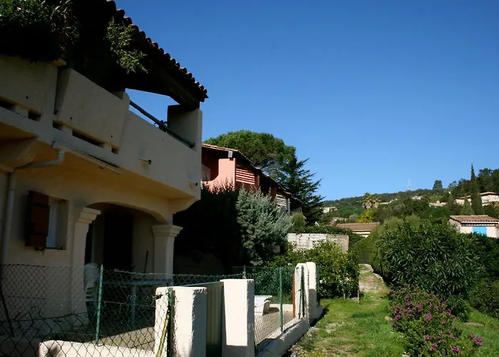 Coquet Dans Mazet Ste Maxime Riviera