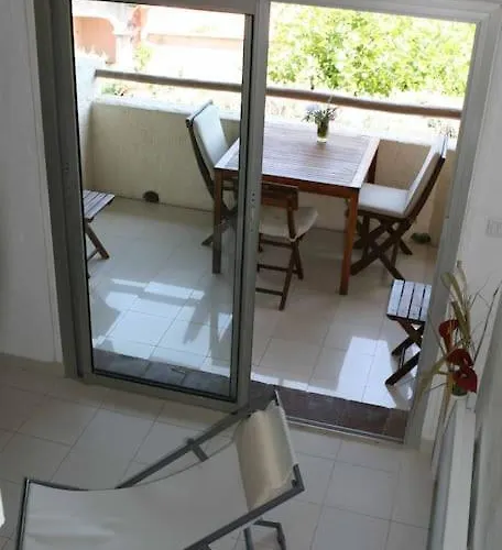 Coquet Dans Mazet Ste Maxime Riviera 생트막시메