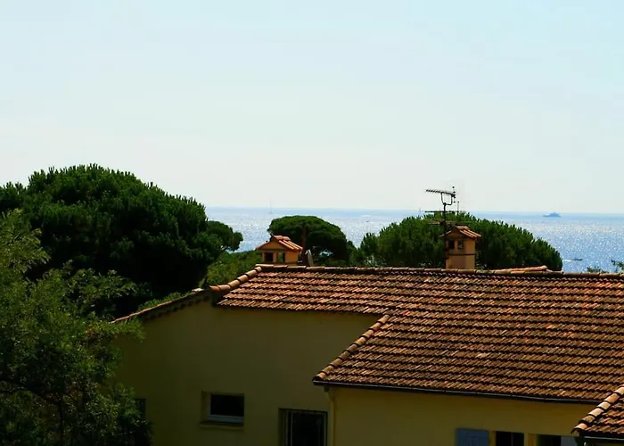 아파트 Coquet Dans Mazet Ste Maxime Riviera *