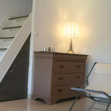 Coquet Dans Mazet Ste Maxime Riviera *