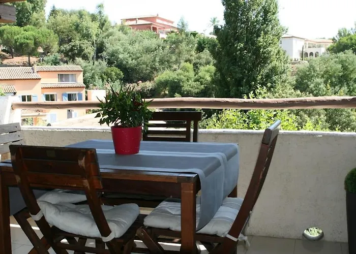 Coquet Dans Mazet Ste Maxime Riviera Apartment